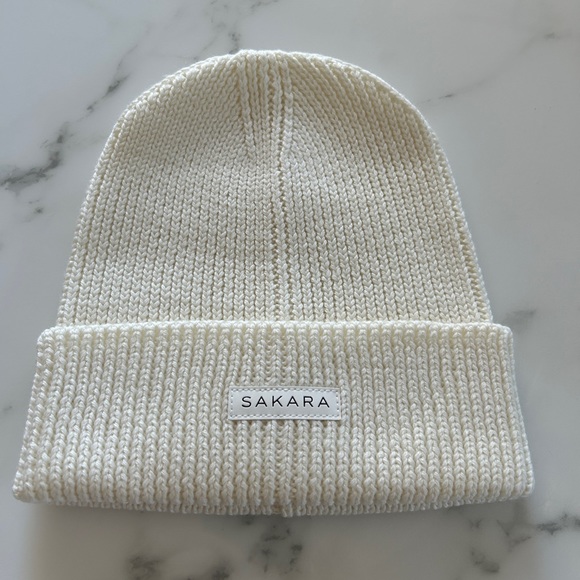sakara life Accessories - Sakara life white hat/ beanie